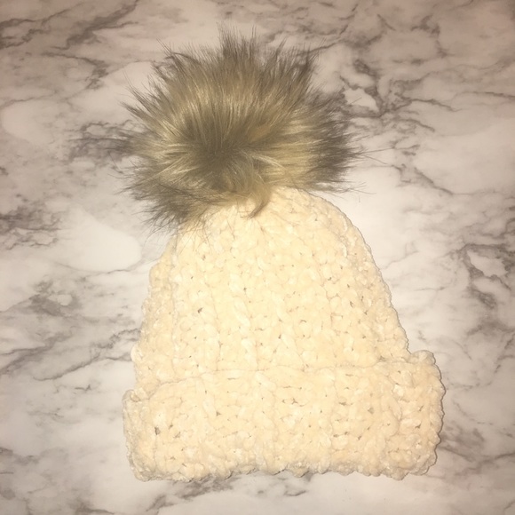 Velvet Crochet Beanie With Pom - Picture 4 of 7